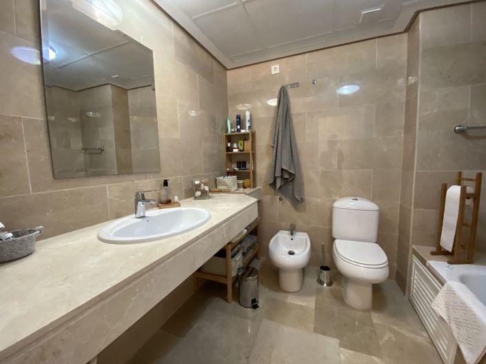 Image No.22-3 Bed Apartment for sale