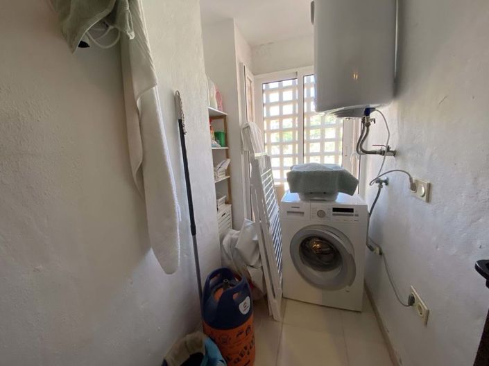 Image No.24-3 Bed Apartment for sale