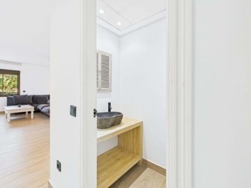 1447-651886-78d1f4f8b6655591b02d22fabb36a692d