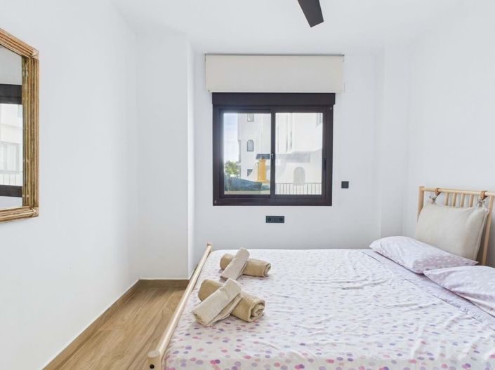 Image No.14-3 Bed Apartment for sale