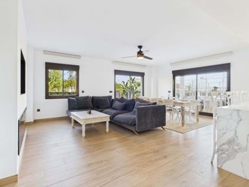 1447-651886-78d1f4f8b6655591b02d22fabb36a692d