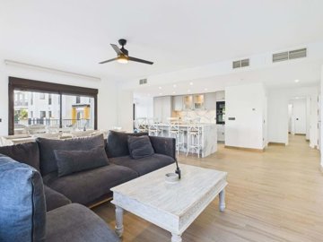 1447-651886-78d1f4f8b6655591b02d22fabb36a692d