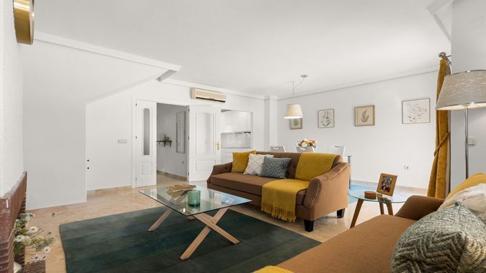 Image No.6-3 Bed Townhouse for sale