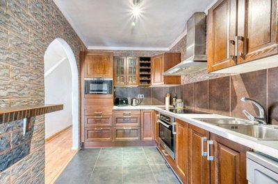 1447-653233-78d1f4f8b6655591b02d22fabb36a692d