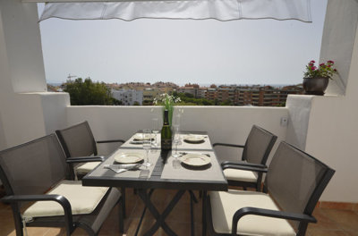 2-5bd7b9d04b45e33852eaf0ec6670150d