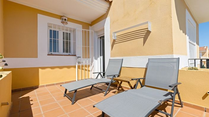 Image No.20-3 Bed Townhouse for sale