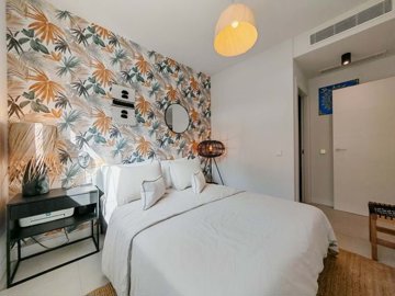 1447-652110-78d1f4f8b6655591b02d22fabb36a692d