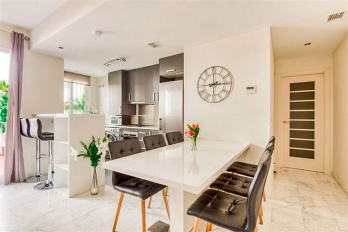 Image No.5-2 Bed Apartment for sale