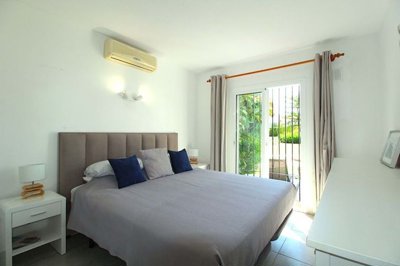 1447-653345-78d1f4f8b6655591b02d22fabb36a692d