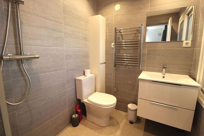 Image No.16-2 Bed Apartment for sale