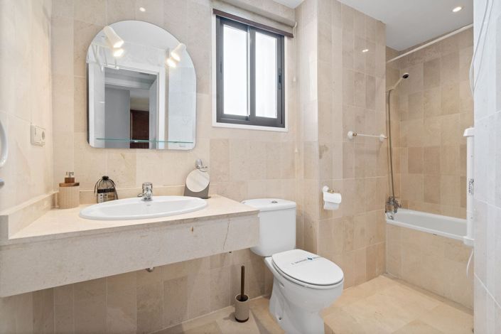 Image No.10-2 Bed Apartment for sale