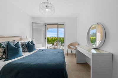 1447-653443-78d1f4f8b6655591b02d22fabb36a692d