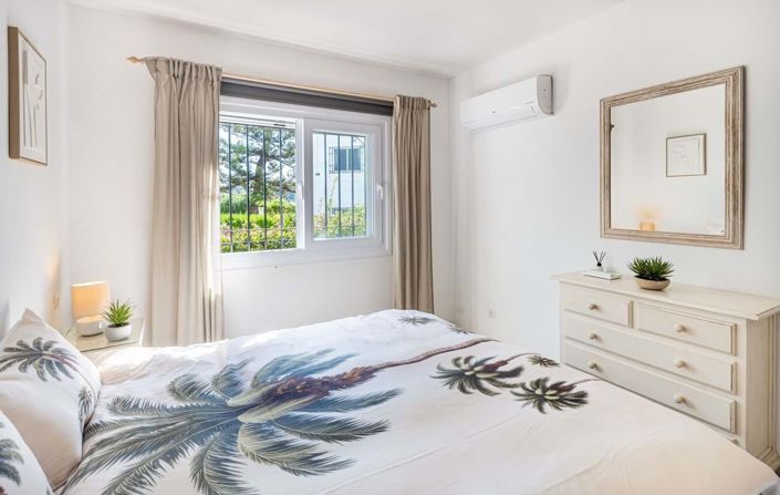 Image No.17-2 Bed Apartment for sale