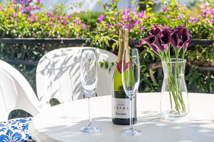 Image No.29-2 Bed Apartment for sale