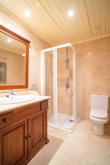 Image No.11-3 Bed Apartment for sale