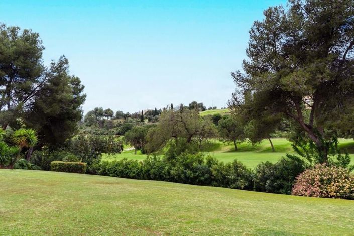 Image No.18-3 Bed Apartment for sale