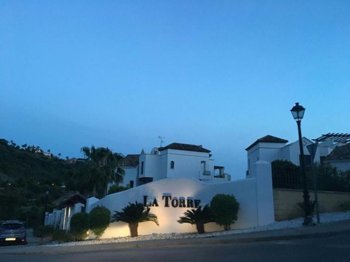 Image No.20-3 Bed Apartment for sale