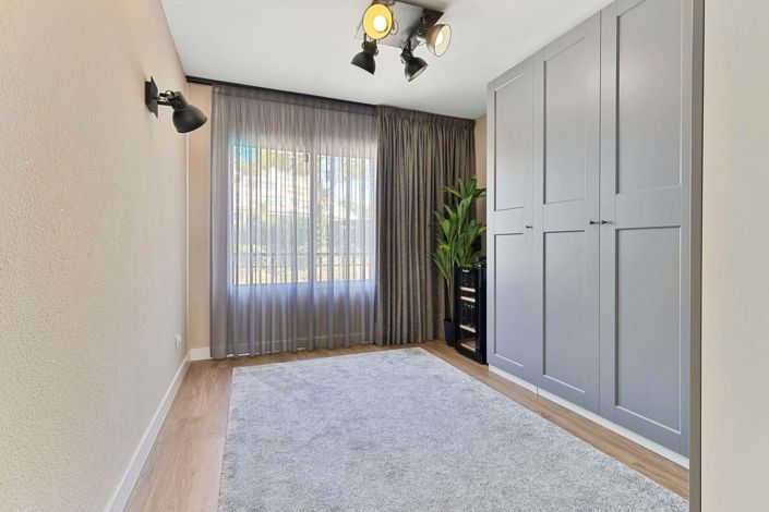 Image No.19-2 Bed Apartment for sale