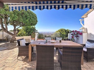 1447-647886-78d1f4f8b6655591b02d22fabb36a692d