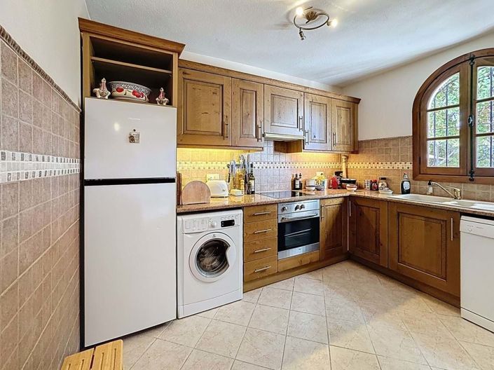 Image No.21-3 Bed Semi-Detached for sale