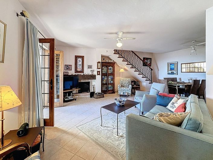 Image No.23-3 Bed Semi-Detached for sale