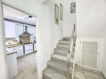 1447-648135-78d1f4f8b6655591b02d22fabb36a692d