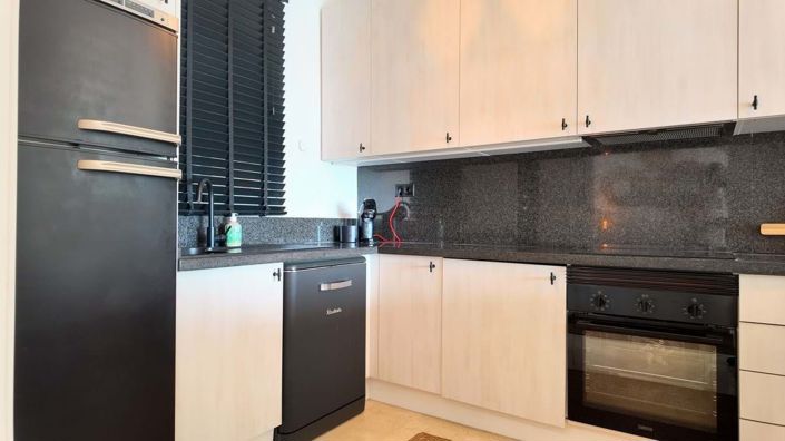 Image No.10-2 Bed Apartment for sale