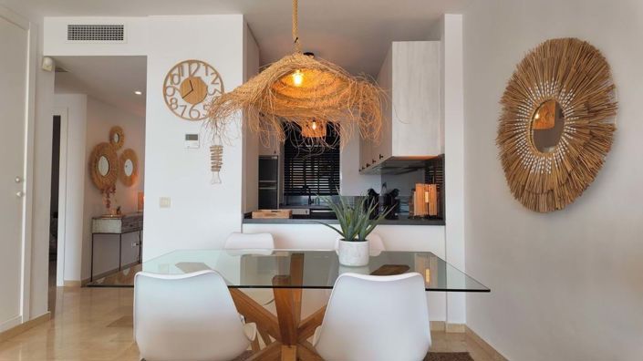 Image No.8-2 Bed Apartment for sale