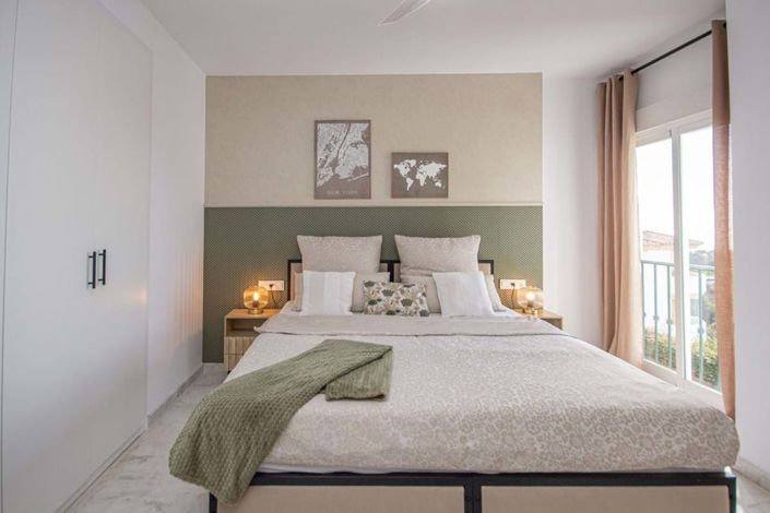 Image No.33-3 Bed Apartment for sale