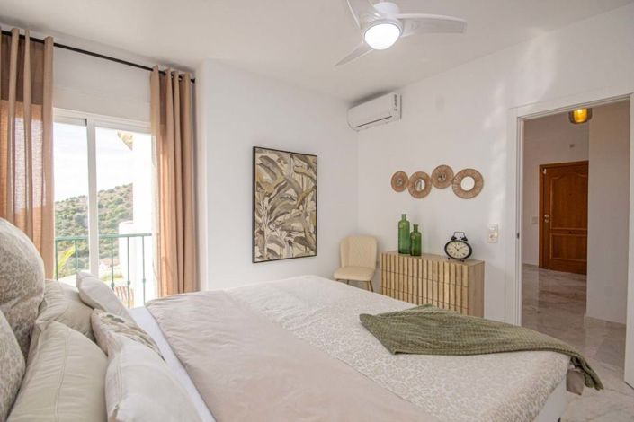 Image No.36-3 Bed Apartment for sale