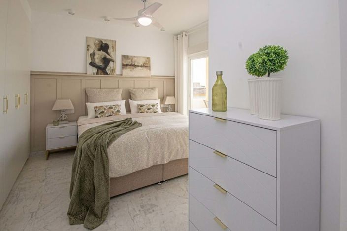 Image No.39-3 Bed Apartment for sale