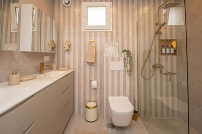 1447-648981-78d1f4f8b6655591b02d22fabb36a692d