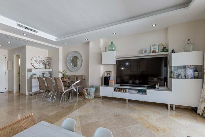 Image No.6-3 Bed Townhouse for sale