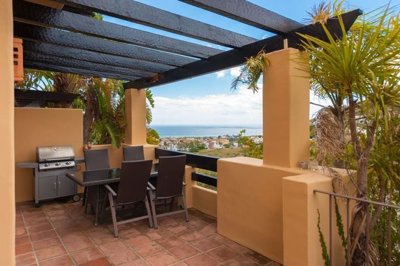 1447-642734-78d1f4f8b6655591b02d22fabb36a692d