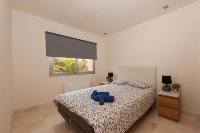 1447-642734-78d1f4f8b6655591b02d22fabb36a692d