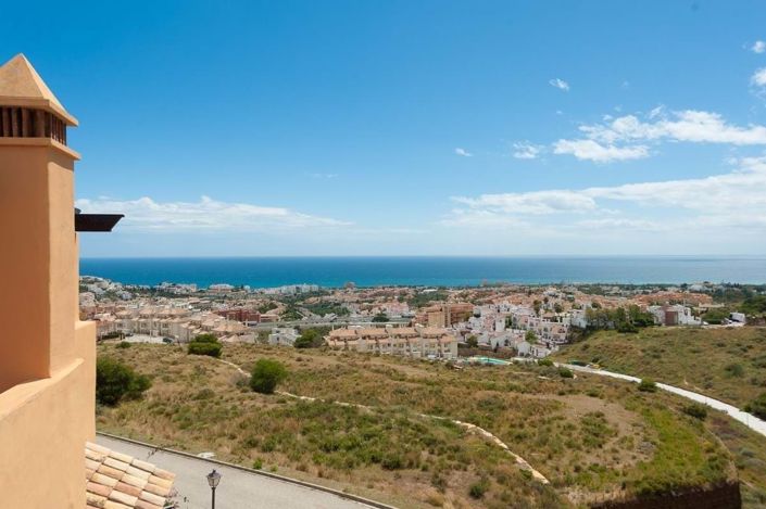 Image No.16-4 Bed Townhouse for sale