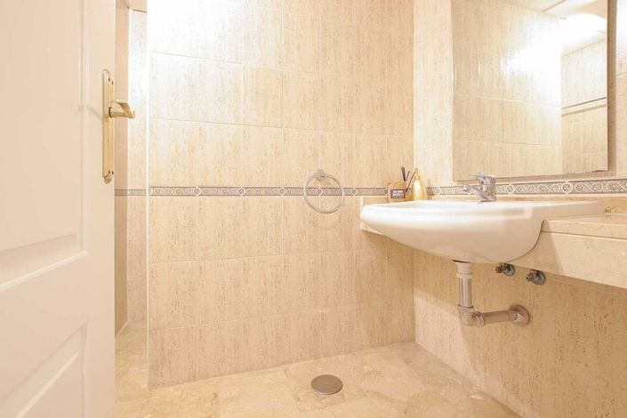 Image No.14-2 Bed Apartment for sale