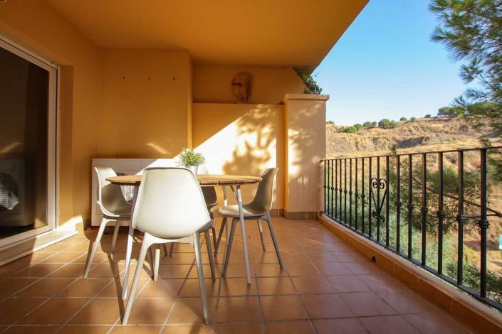 Image No.24-2 Bed Apartment for sale