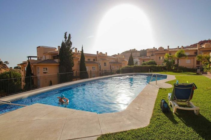 Image No.28-2 Bed Apartment for sale