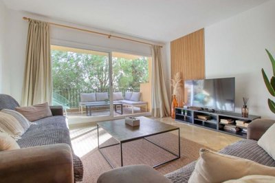 1447-653701-78d1f4f8b6655591b02d22fabb36a692d