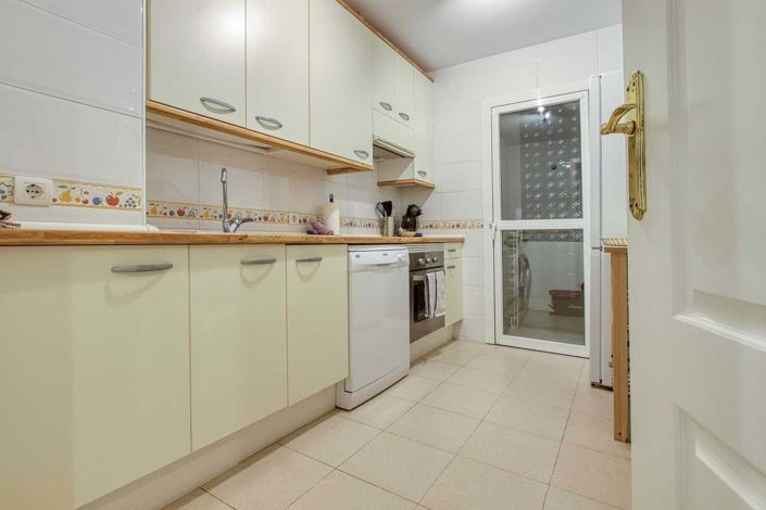 Image No.8-2 Bed Apartment for sale