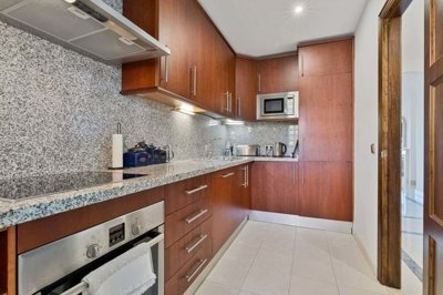 1447-653703-78d1f4f8b6655591b02d22fabb36a692d