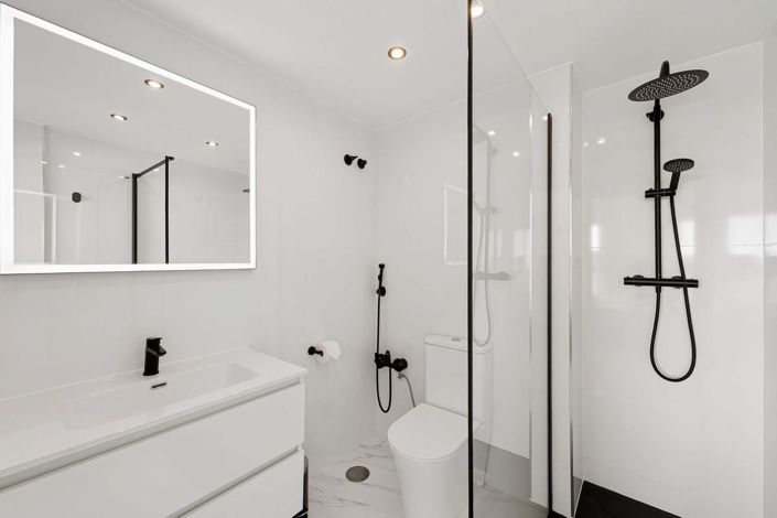 Image No.14-3 Bed Apartment for sale