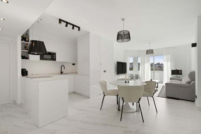 1447-653704-78d1f4f8b6655591b02d22fabb36a692d