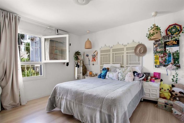 Image No.15-2 Bed Townhouse for sale