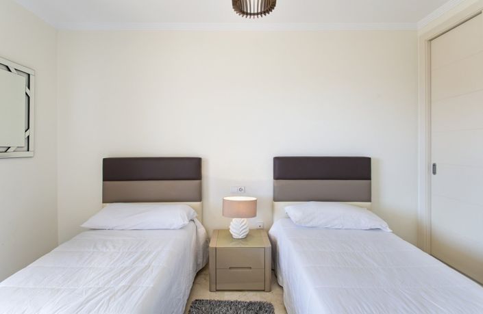 Image No.10-3 Bed Apartment for sale