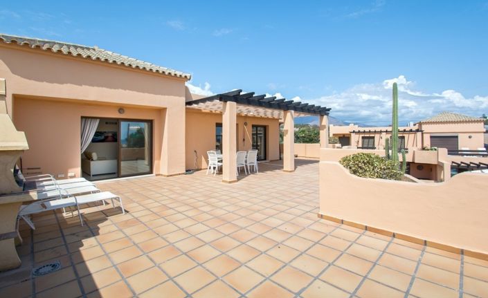 Image No.17-3 Bed Apartment for sale