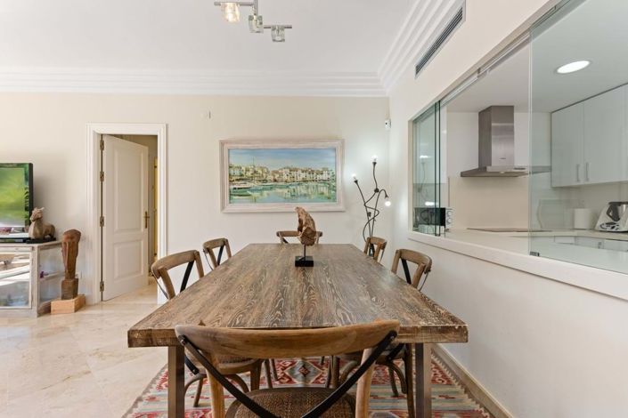 Image No.10-4 Bed Apartment for sale