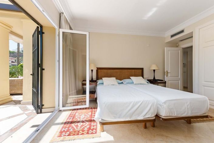 Image No.23-4 Bed Apartment for sale