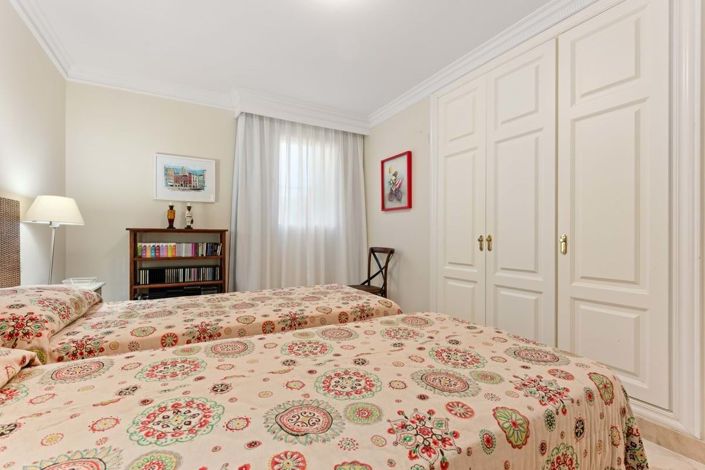 Image No.28-4 Bed Apartment for sale